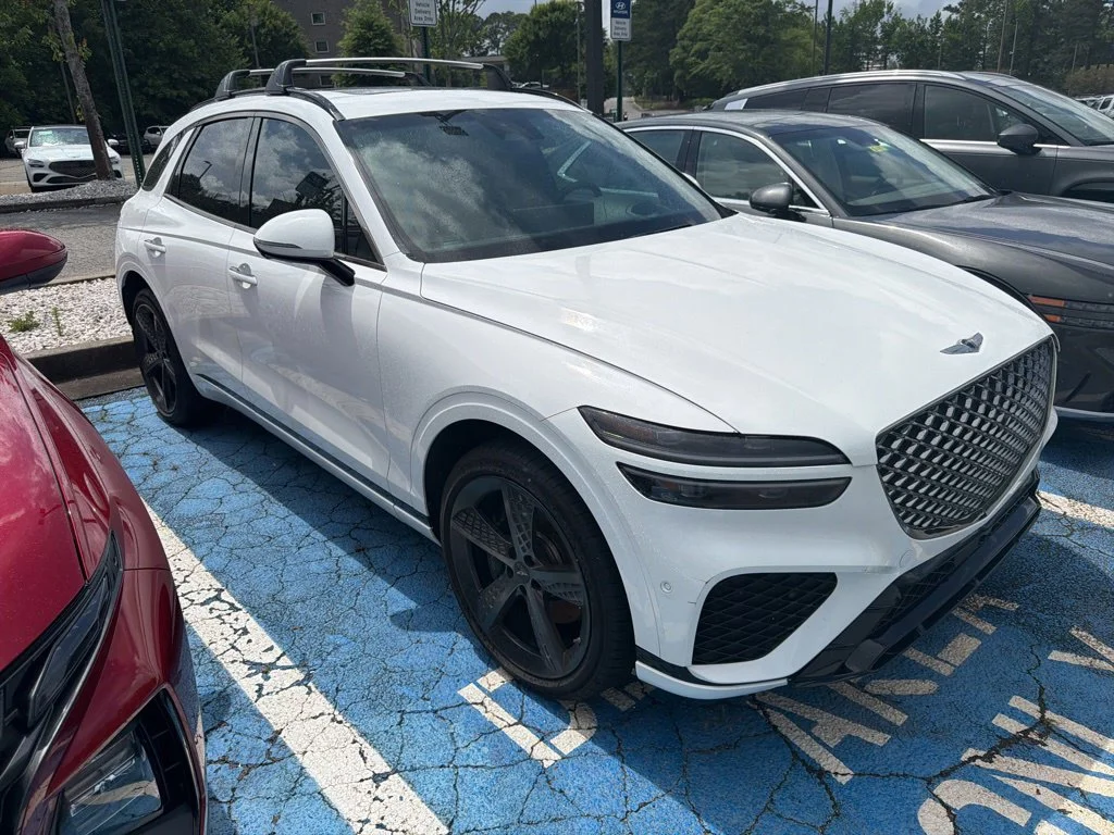 Used 2023 White Genesis 3.5T Sport image 6