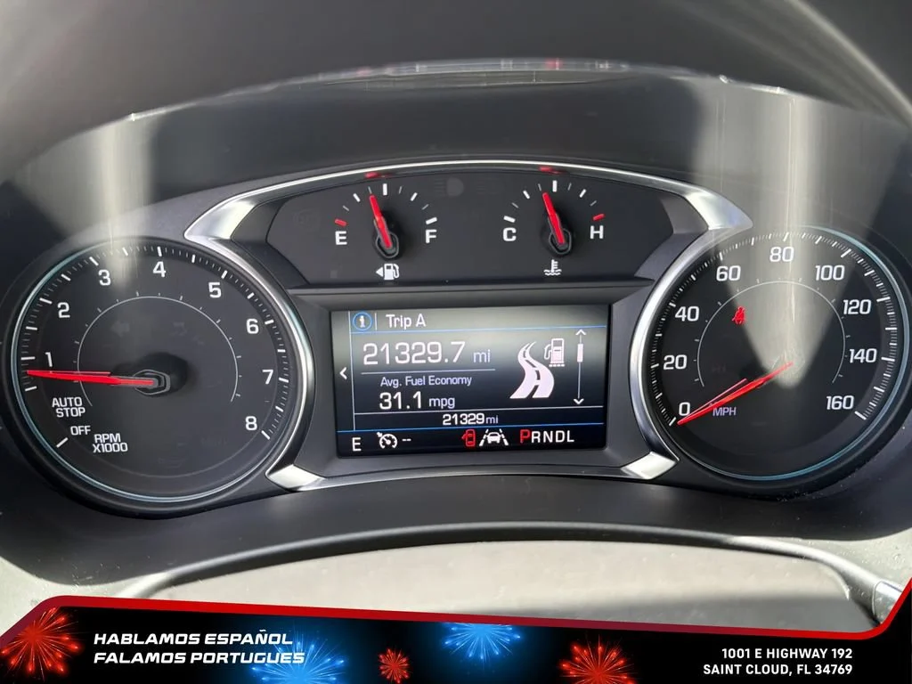 Used 2024 Summit White Chevrolet LT image 16