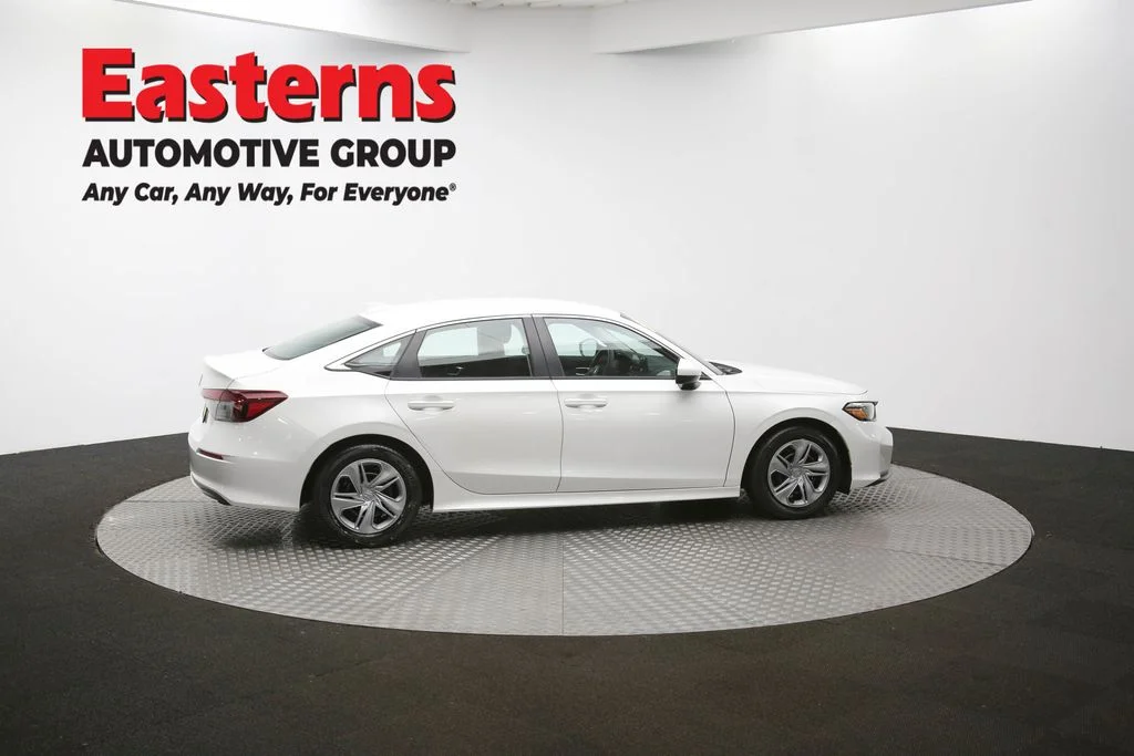 Used 2025 White Honda LX image 40