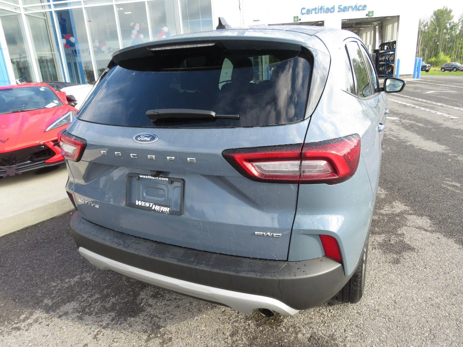 Used 2023 Vapor Blue Metall Ford Active image 11