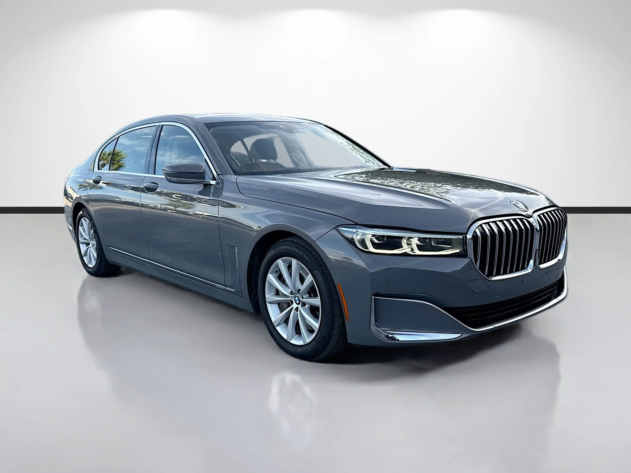 Used 2021 Bernina Grey Amber Effect BMW 750i xDrive image 1