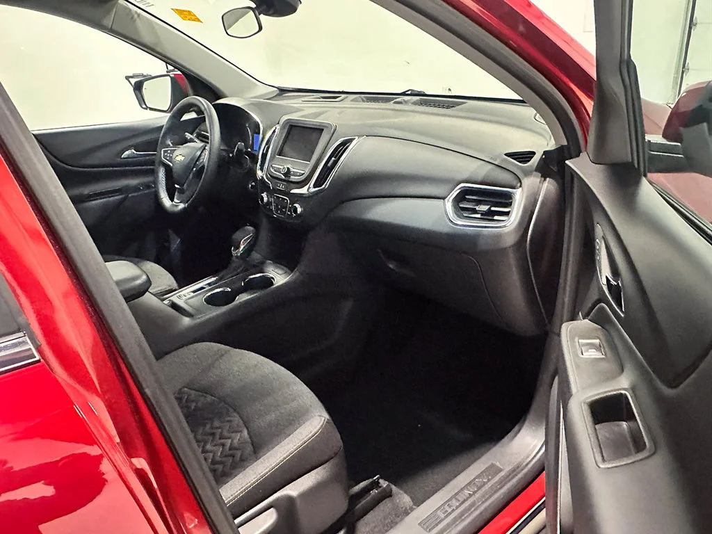 Used 2024 Radiant Red Tintcoat Chevrolet LT image 25
