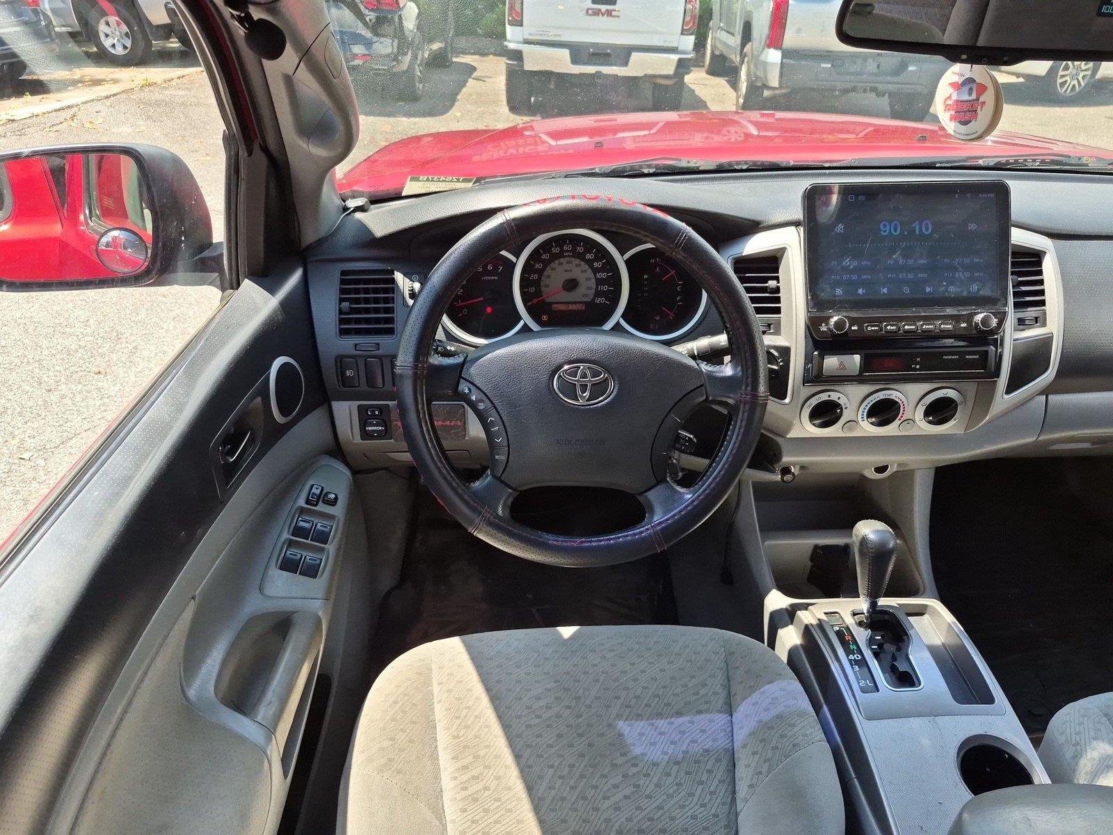 Used 2007  Toyota  image 30