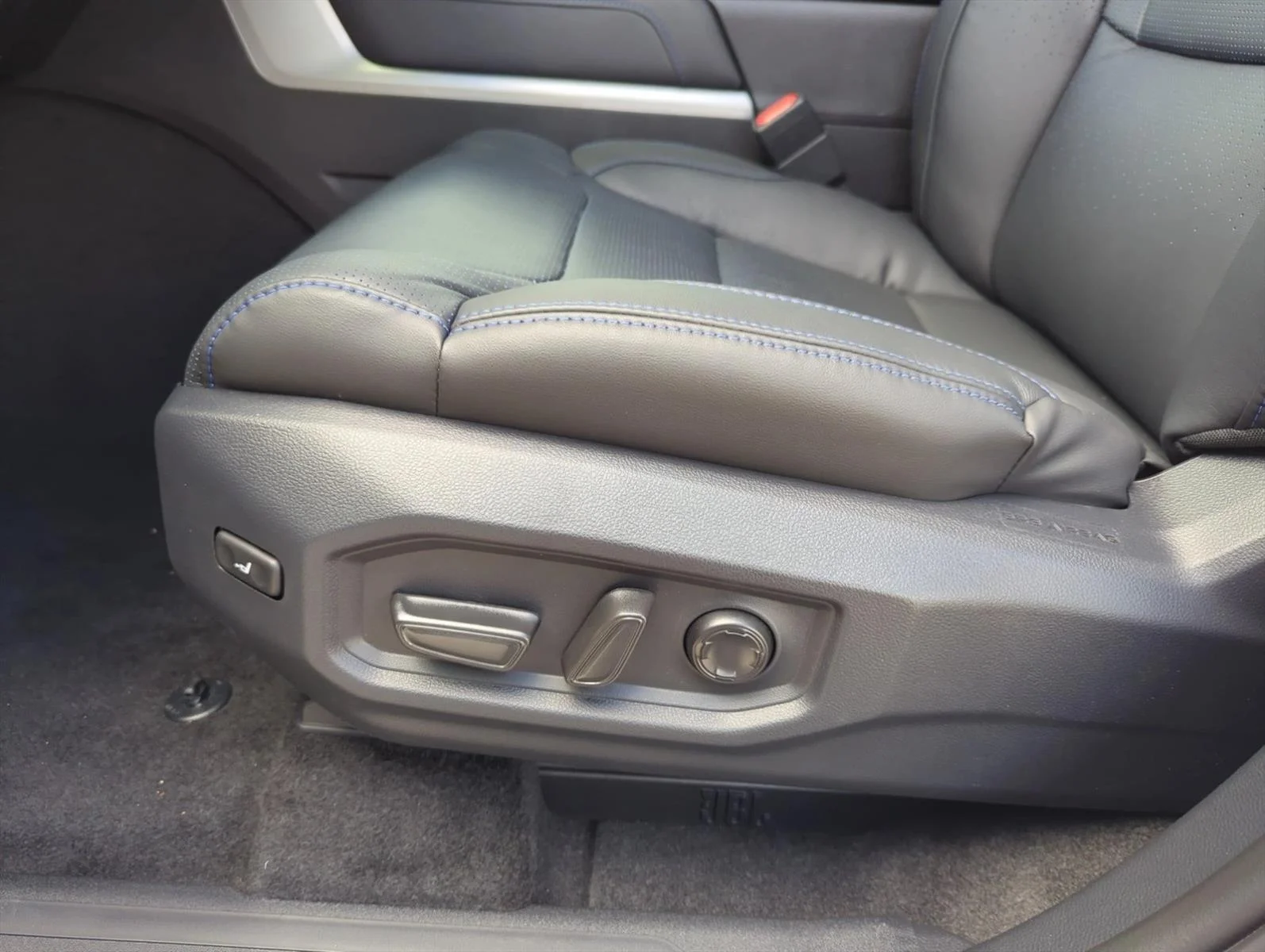 Used 2026 Celestial Silver Toyota Platinum image 13