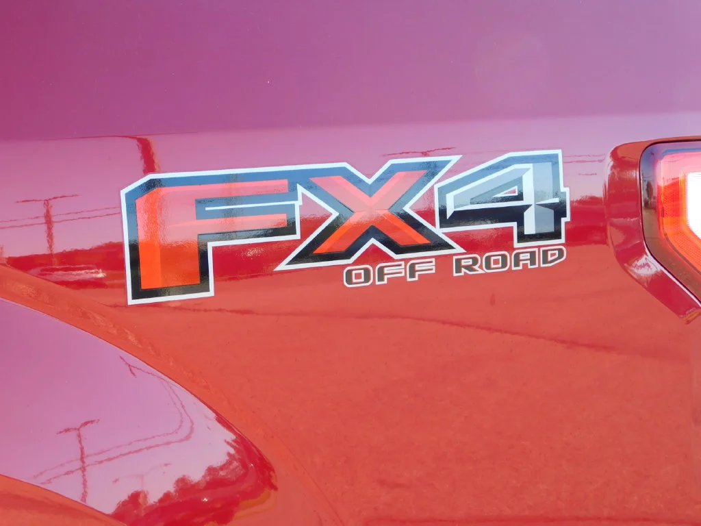Used 2016 Ruby Red Metallic Tinted Clearcoat Ford XLT image 42