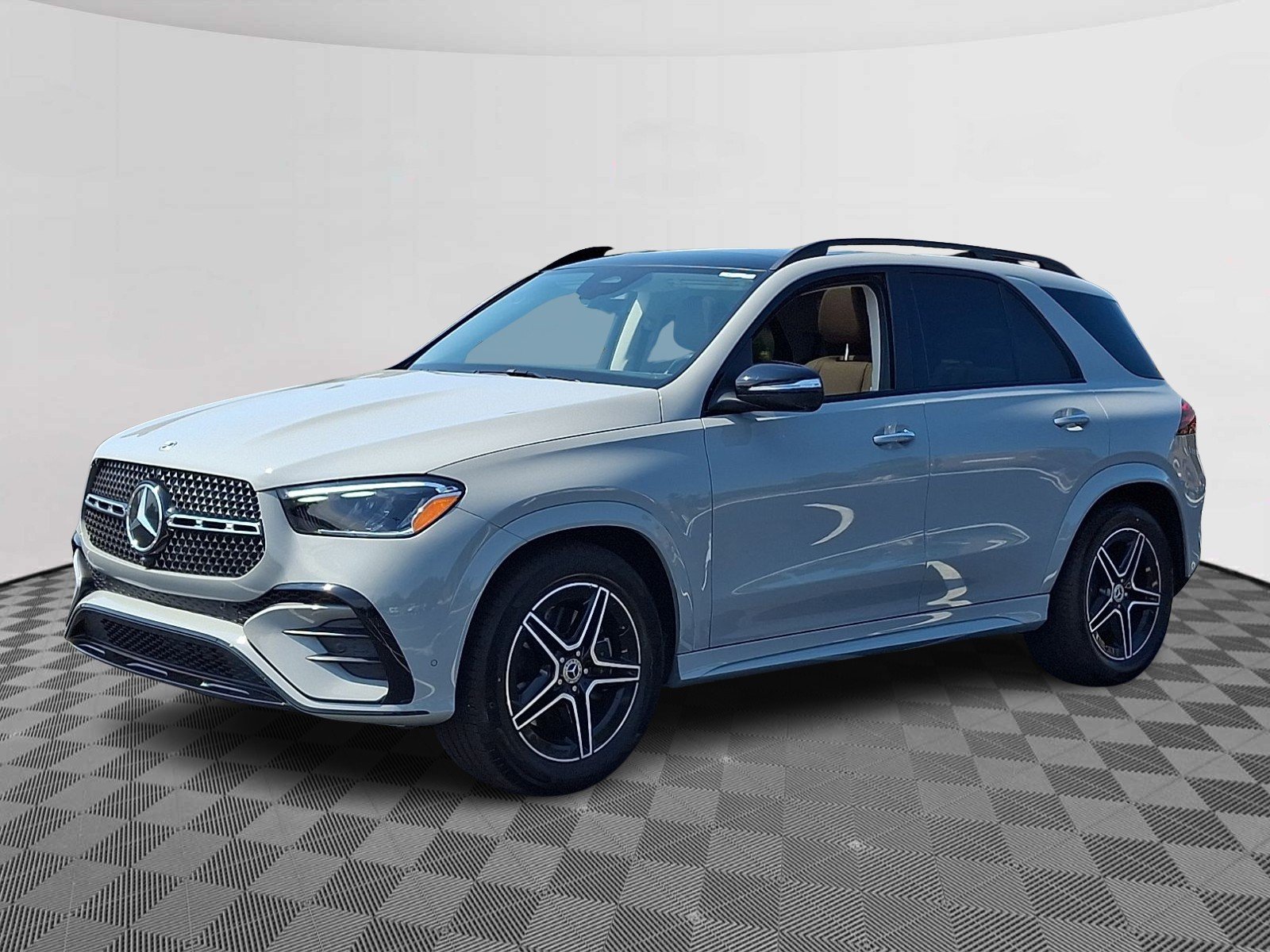 Certified Used 2026 MANUFAKTUR Alpine Grey - 956 Mercedes-Benz 4MATIC® image 3