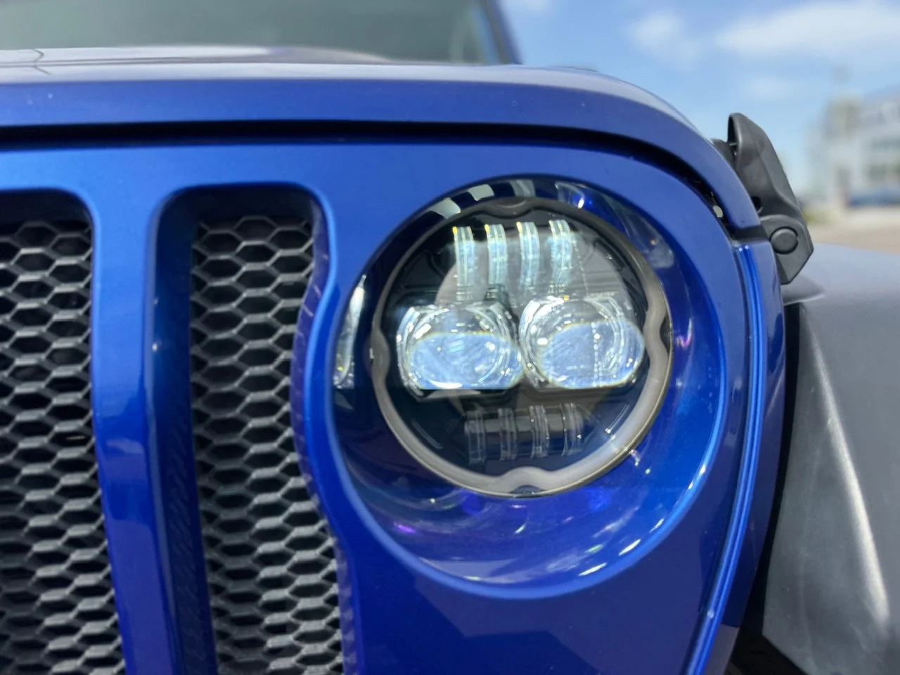 Used 2019 Ocean Blue Metallic Clearcoat Jeep Sport S image 52