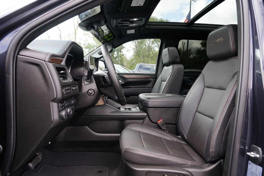 2023 Chevrolet Suburban High Country - Photo 12
