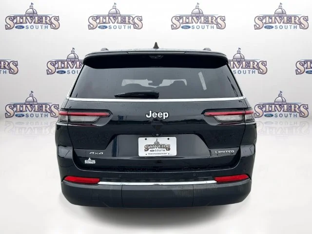 Used 2023 Black Jeep Limited image 4