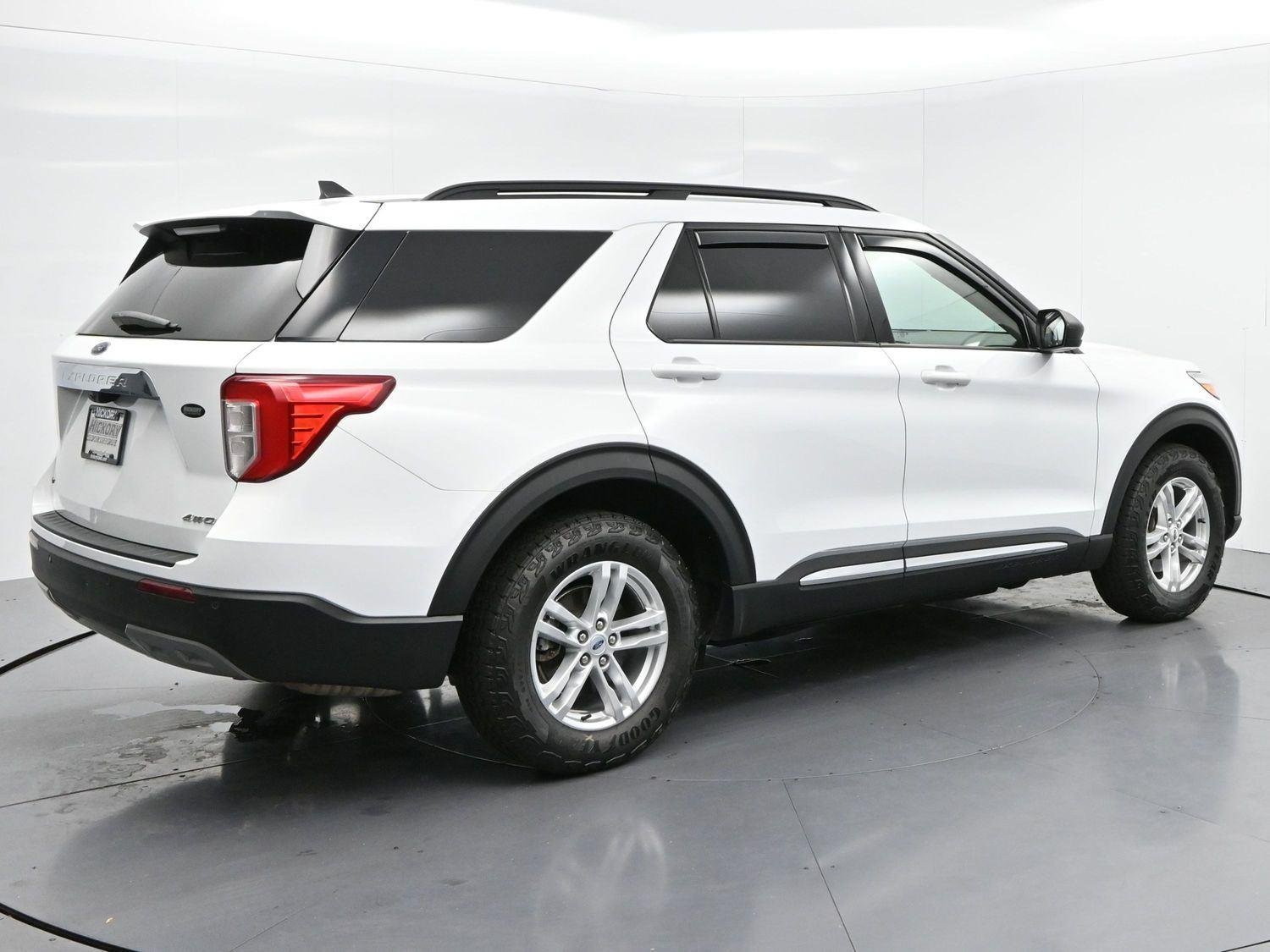 Used 2023 Oxford White Ford XLT image 7