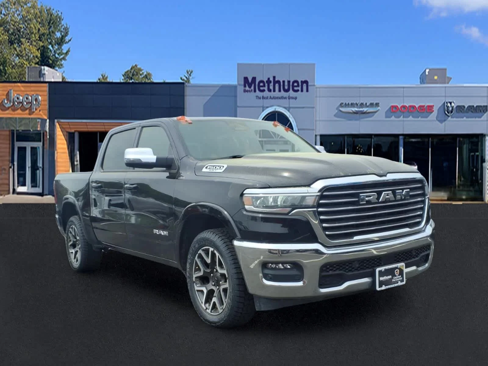 2025 RAM 1500 Laramie 4x4 Crew Cab 5'7's photo