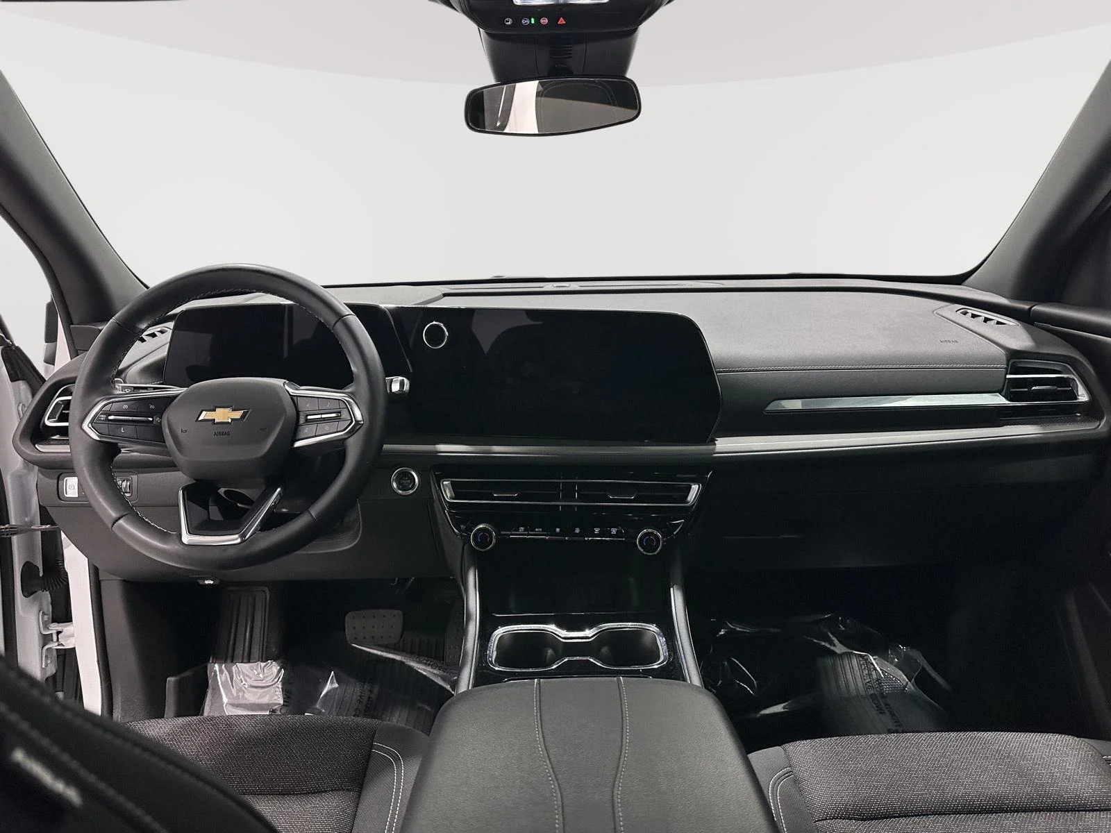 Used 2024 Summit White Chevrolet LT image 18