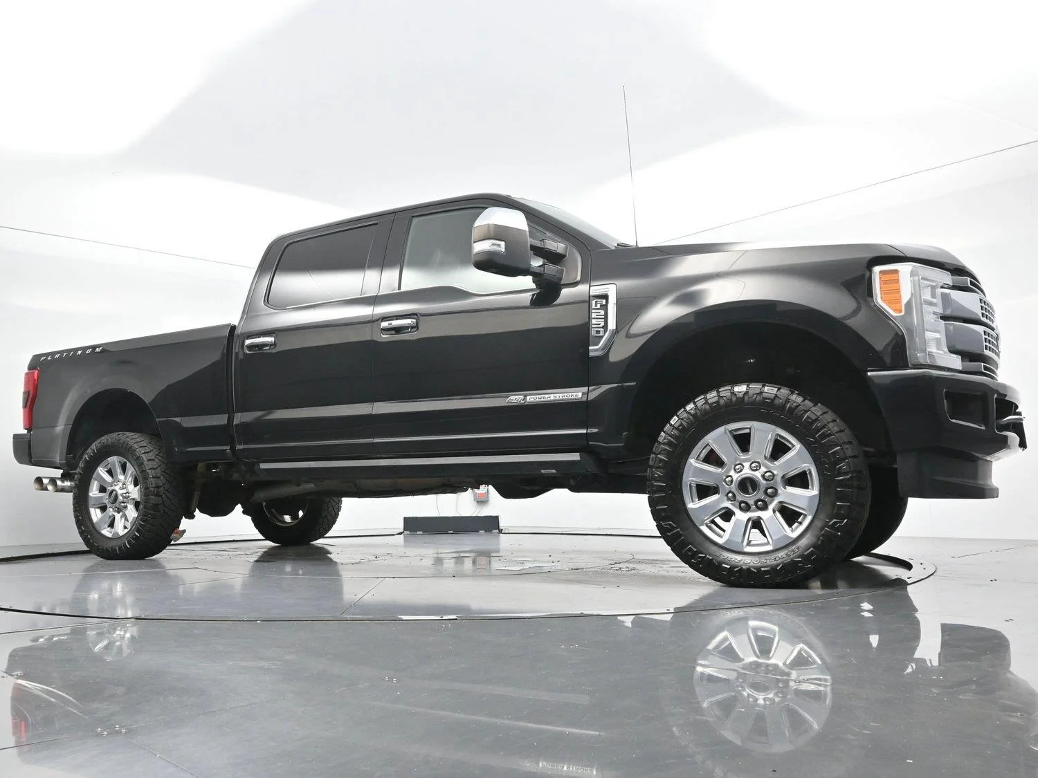 Used 2017 Shadow Black Ford Platinum image 47