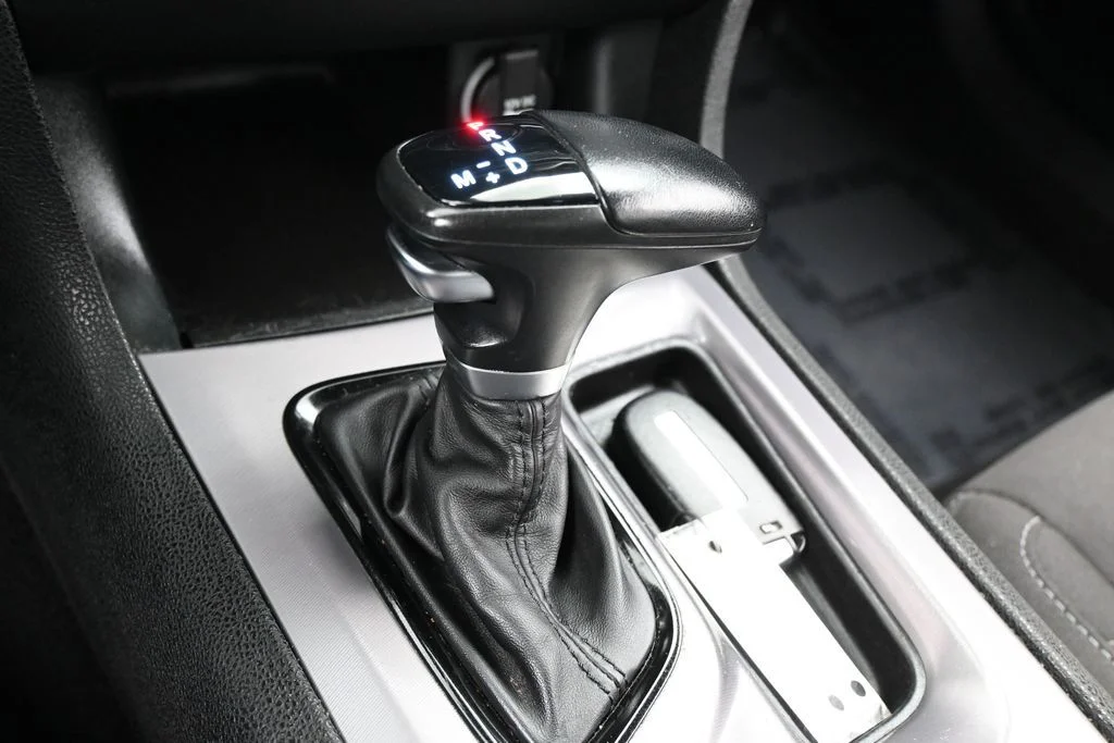 Used 2023 Destroyer Gray Clearcoat Dodge SXT image 20