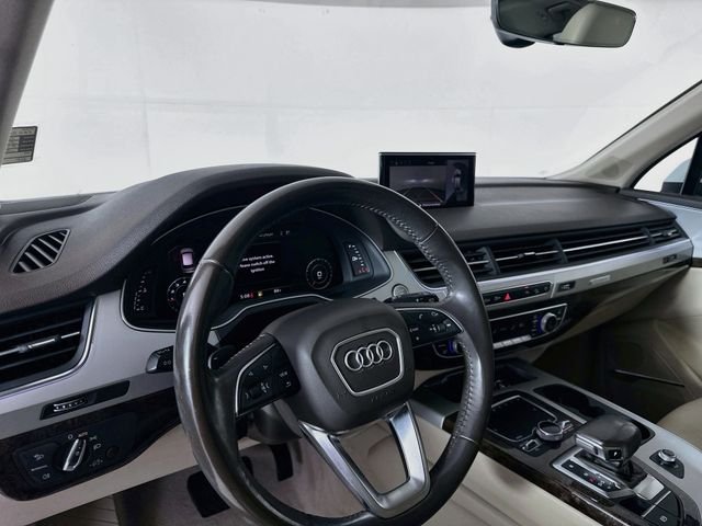 Used 2019  Audi 45 Premium Plus image 9