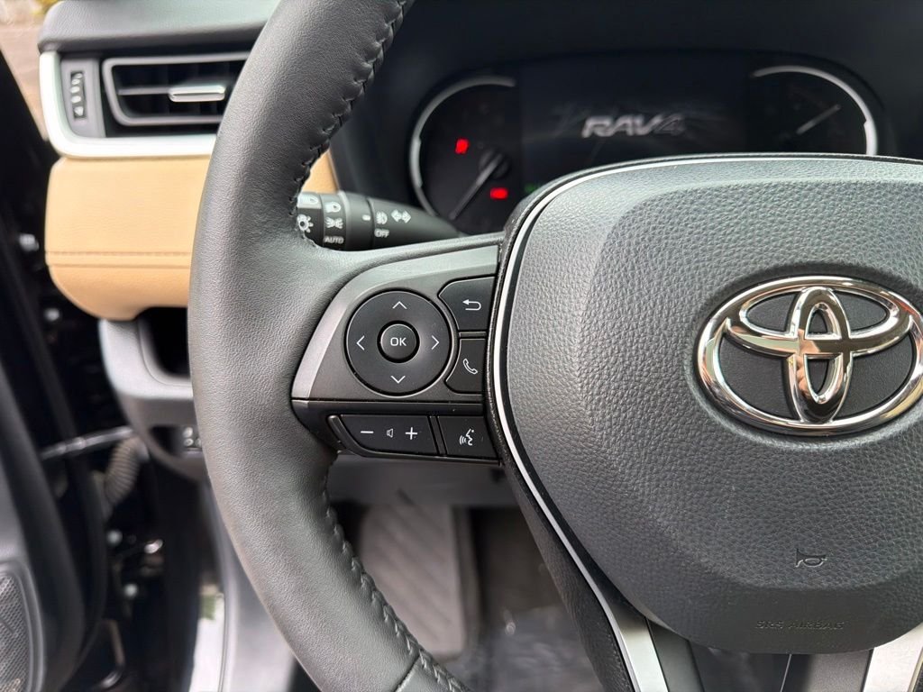 Used 2023 Midnight Black Metallic Toyota XLE Premium image 19