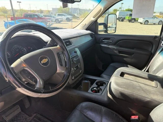 Used 2014 White Chevrolet LTZ image 5