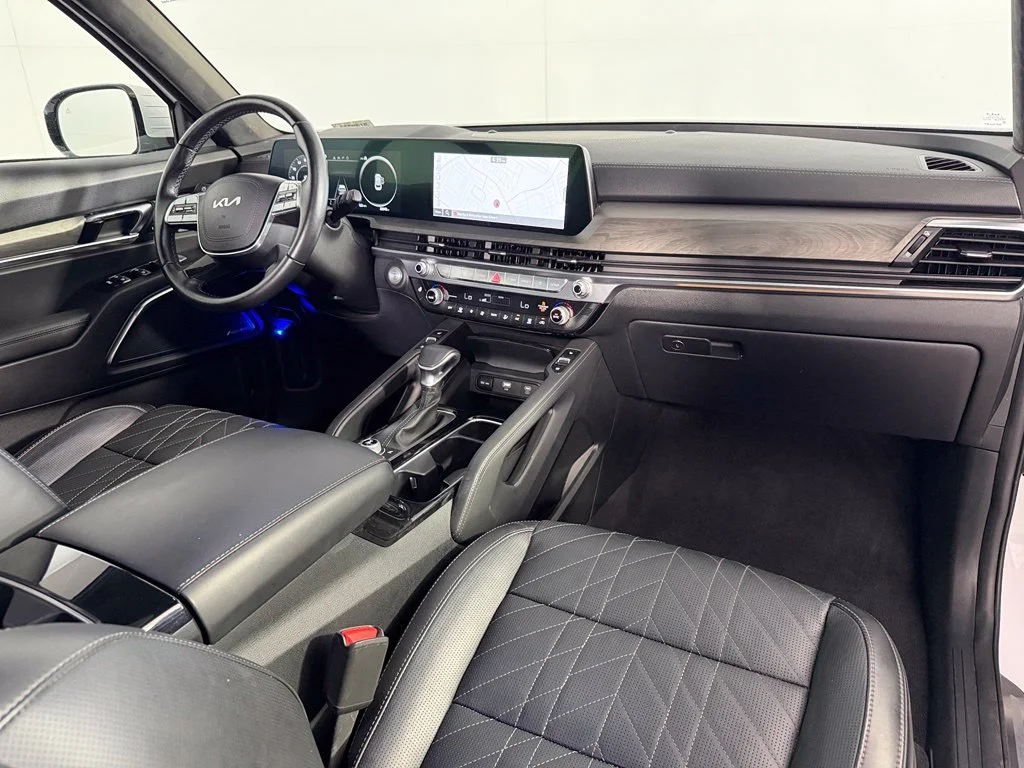 Used 2024 White Kia SX-Prestige X-Pro image 18