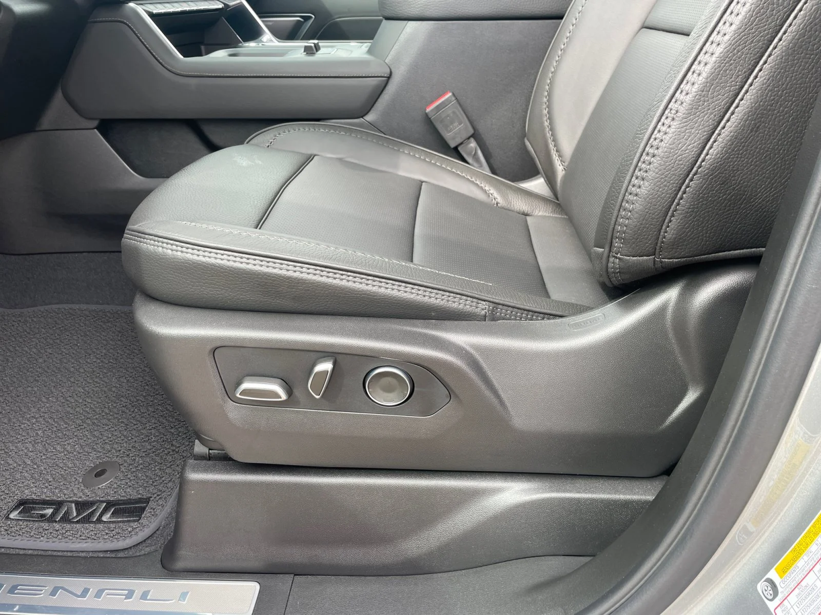New 2026 Sterling Metallic GMC Denali image 15