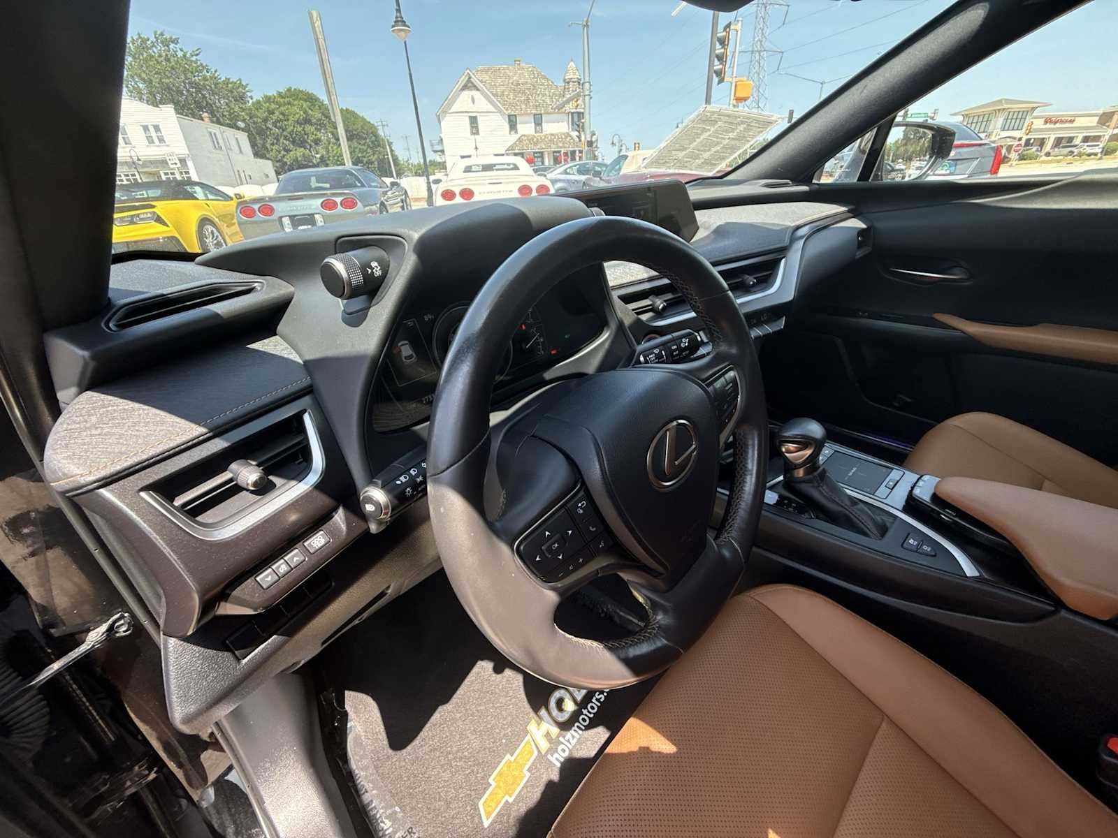 Used 2021 Black Lexus UX 250h image 10