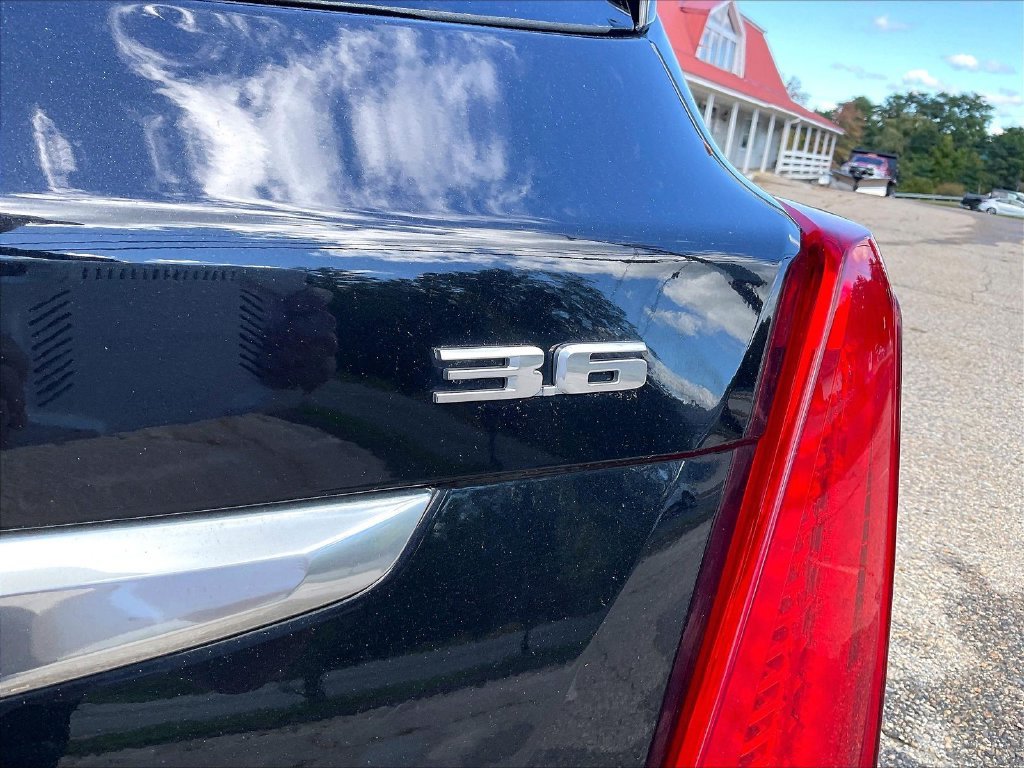 Used 2018 Stellar Black Metallic Cadillac Premium Luxury image 28