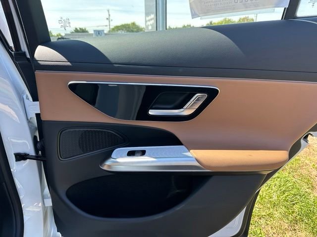 New 2027 Polar White Mercedes-Benz E 350 image 19
