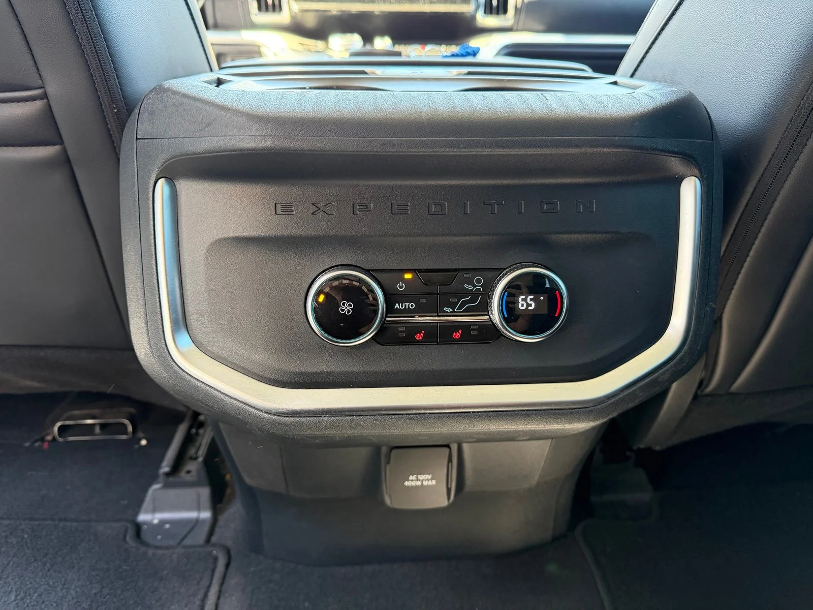 Used 2025 White Ford Platinum image 14