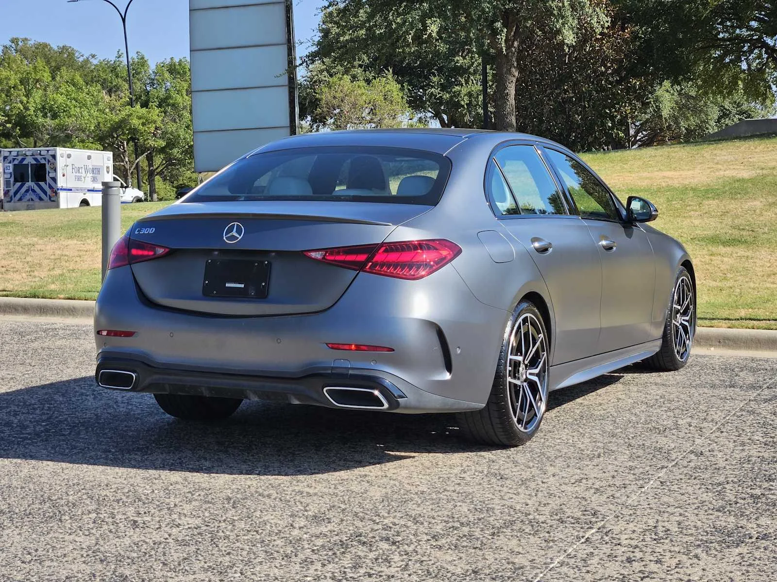Used 2023 MANUFAKTUR Selenite Grey Magno Mercedes-Benz C 300 image 4