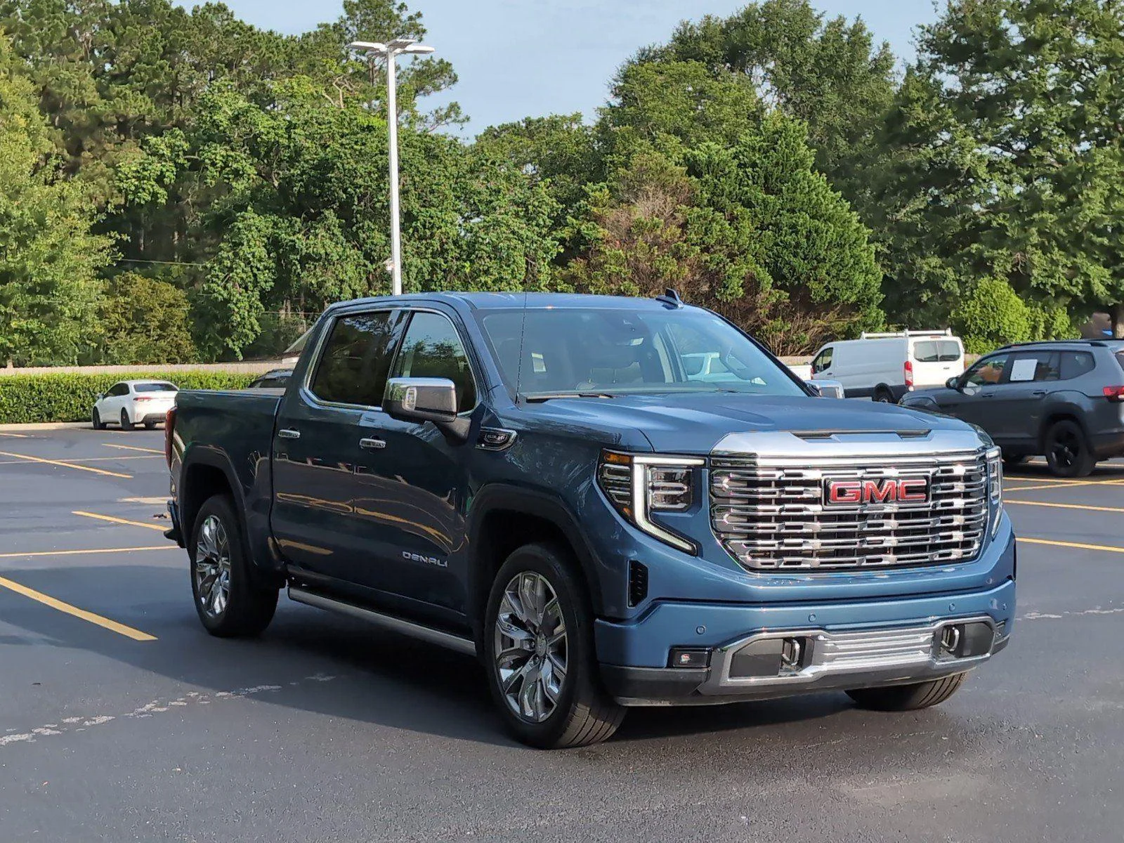 Used 2025 Downpour Metallic GMC Denali image 8