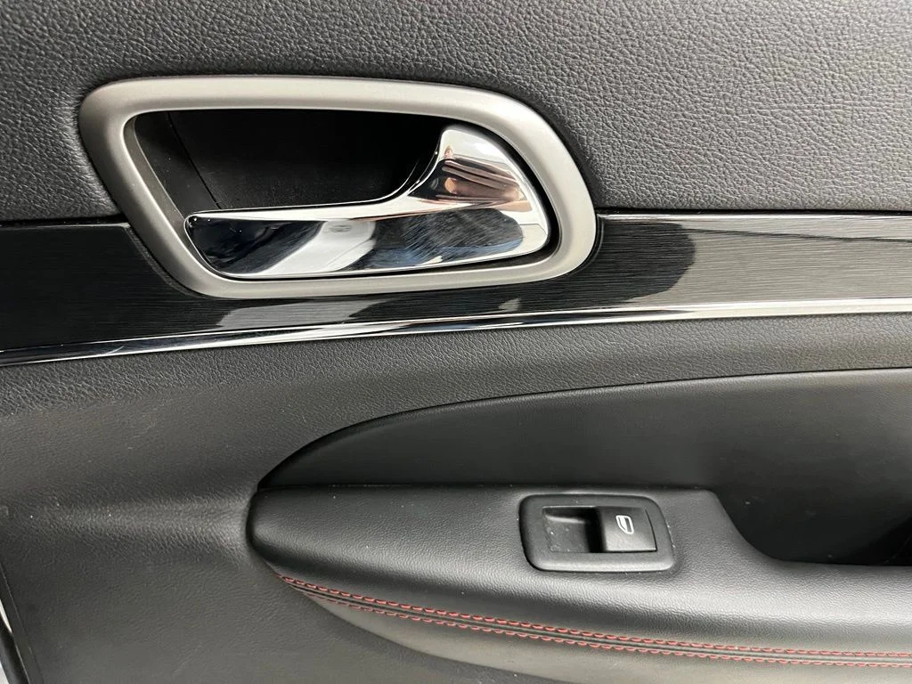Used 2017 White Jeep Trailhawk image 50