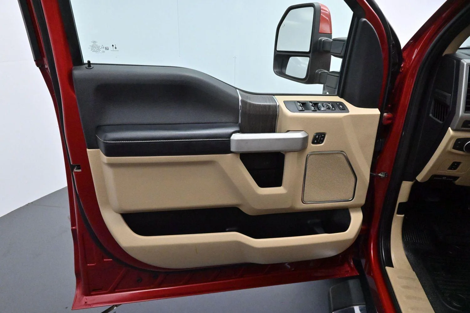 Used 2021 Rapid Red Metallic Tinted Clearcoat Ford LARIAT image 9