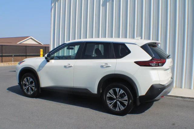 Used 2023 Pearl White Tricoat Nissan SV image 3