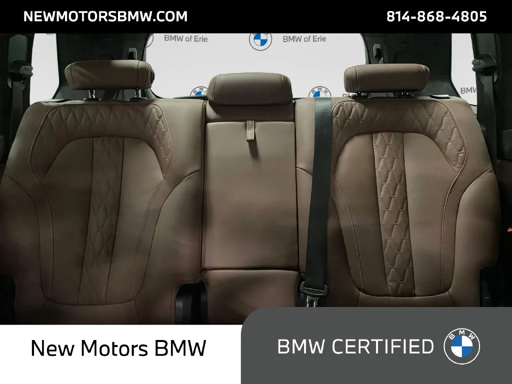 Used 2024 White Metallic BMW M60i image 13