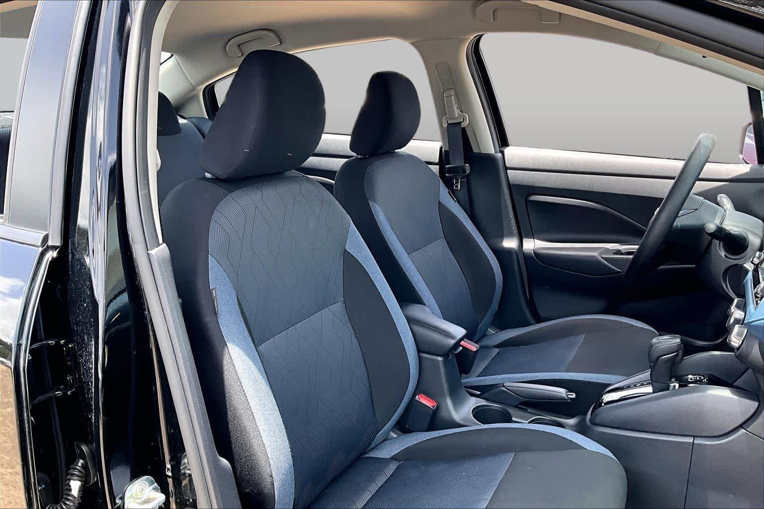 Used 2025 Super Black Nissan SV image 9