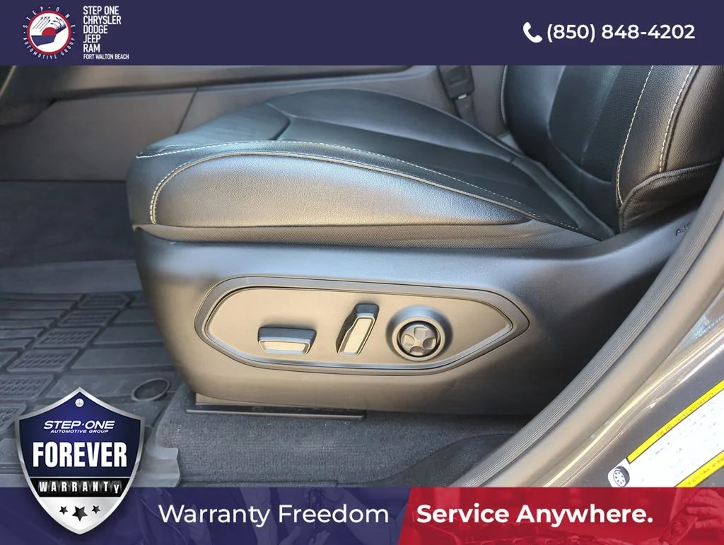 Certified Used 2023 Gray Jeep Limited image 12