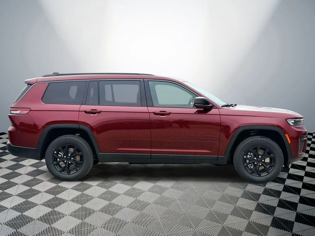 New 2026 Red Jeep Altitude image 6