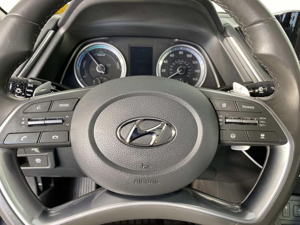 Used 2023 Gray Hyundai SEL image 14