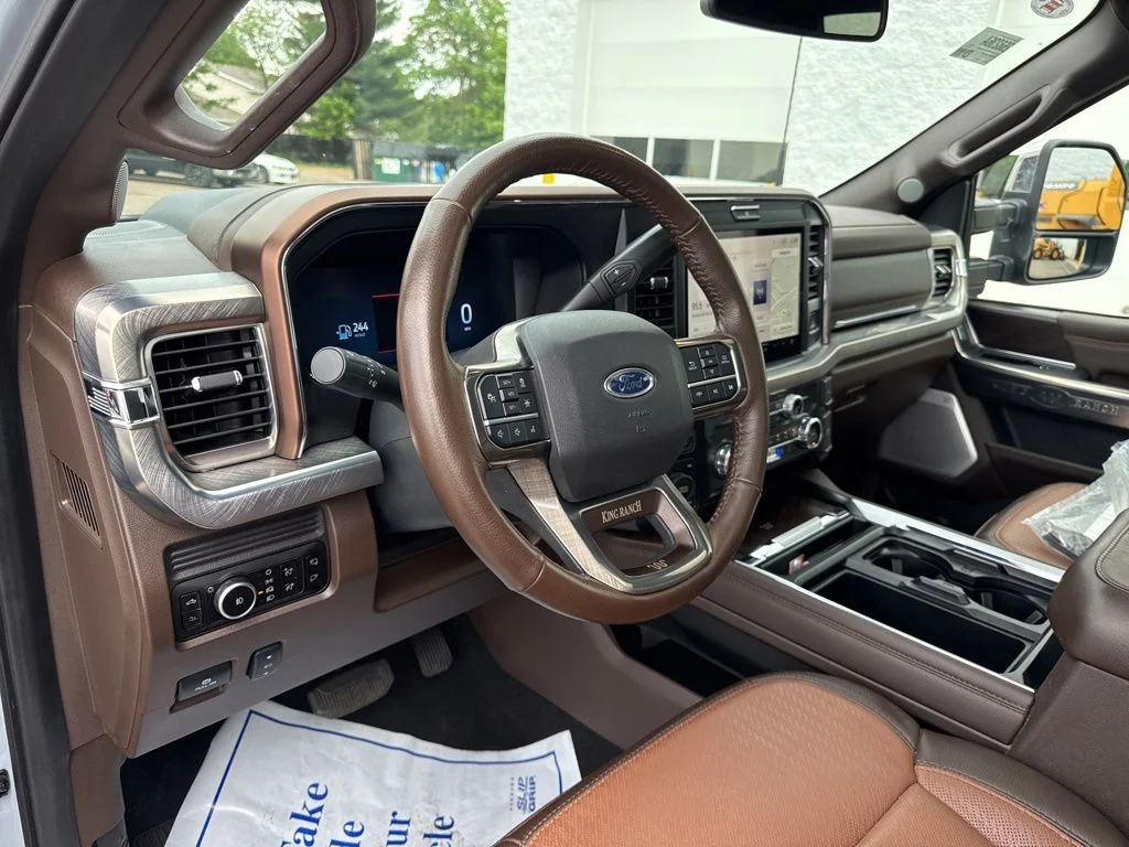 Used 2025 Glacier Gray Metallic TriCoat Ford King Ranch image 15