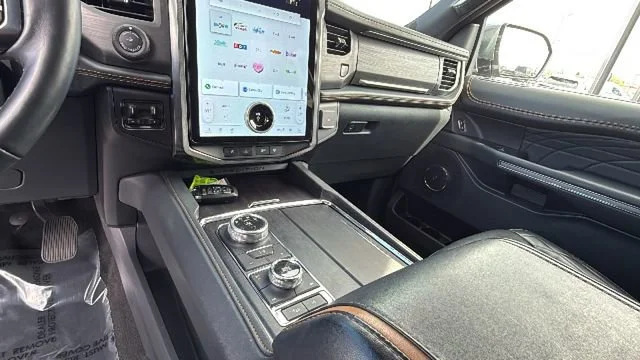 2024 Ford Expedition Platinum - Photo 13