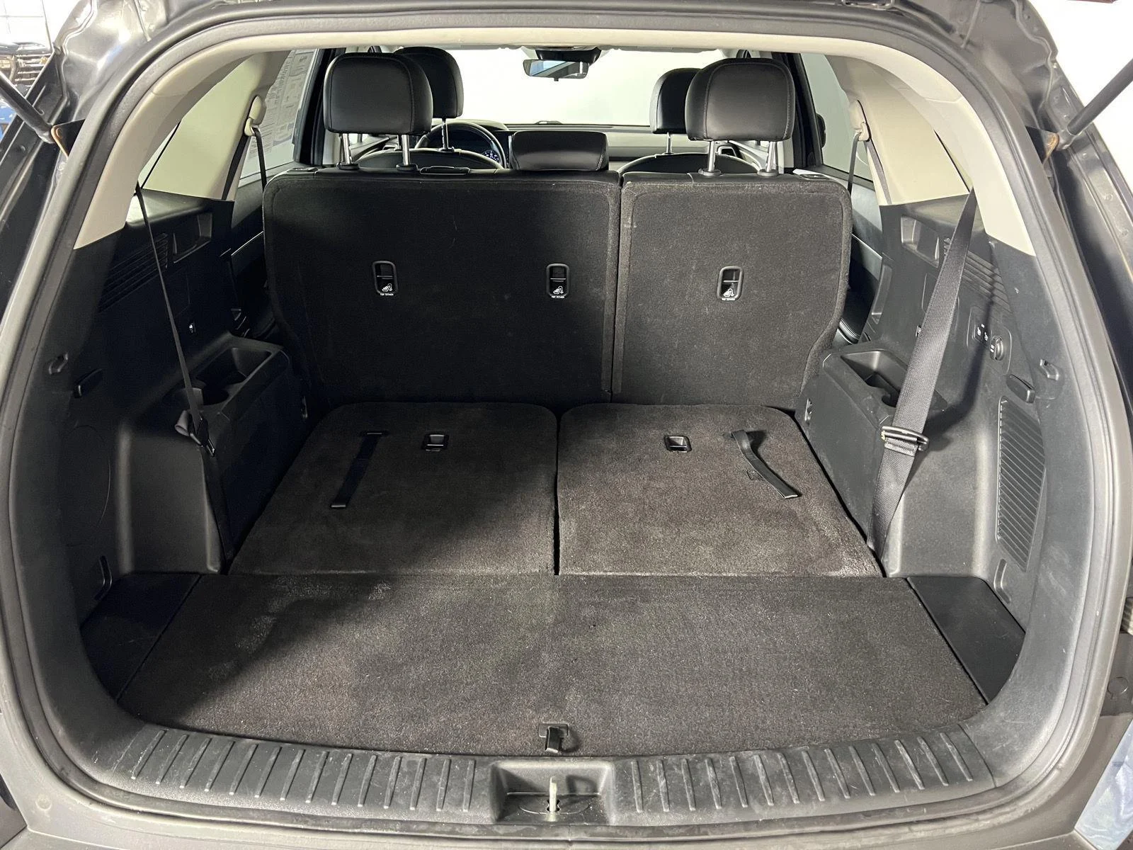 Used 2022 Ebony Black Kia X-Line S image 26