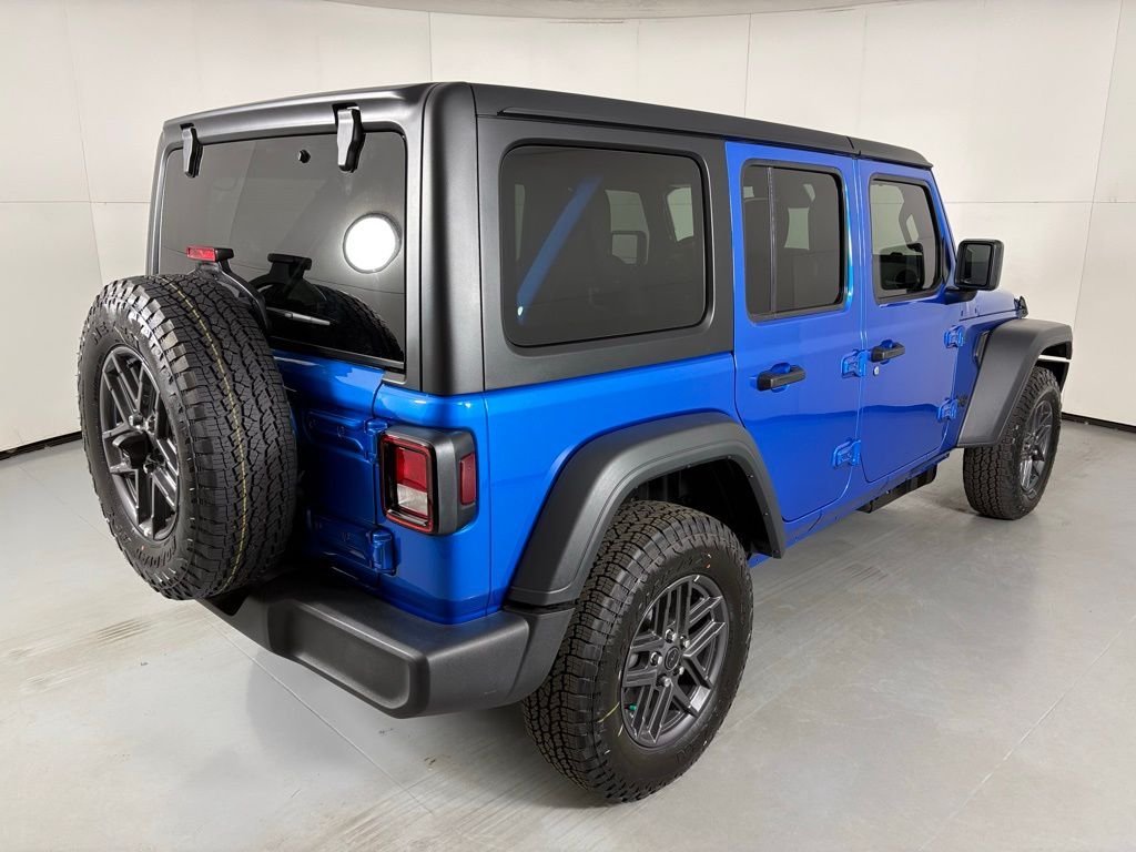 New 2026 Hydro Blue Pearl-Coat Exterior Paint Jeep Sport S image 8