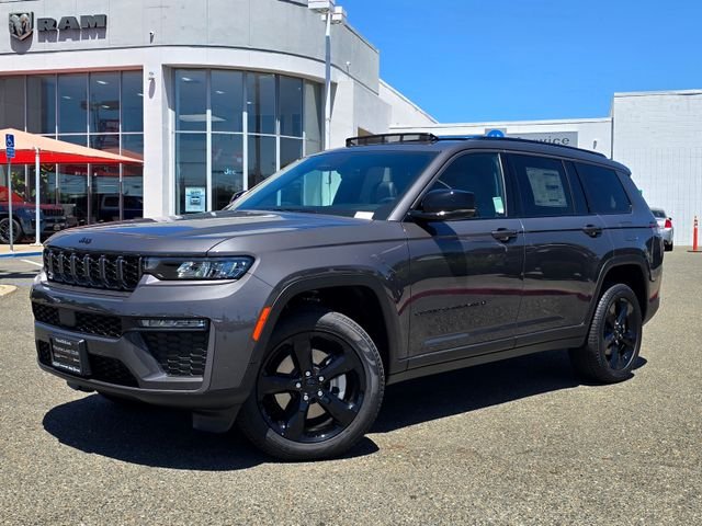 New 2026 Baltic Gray Metallic Clear-Coat Exterior Paint Jeep Limited image 3