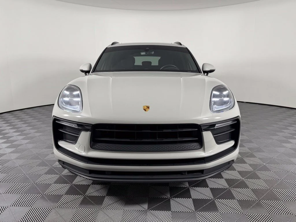 Certified Used 2022  Porsche  image 7