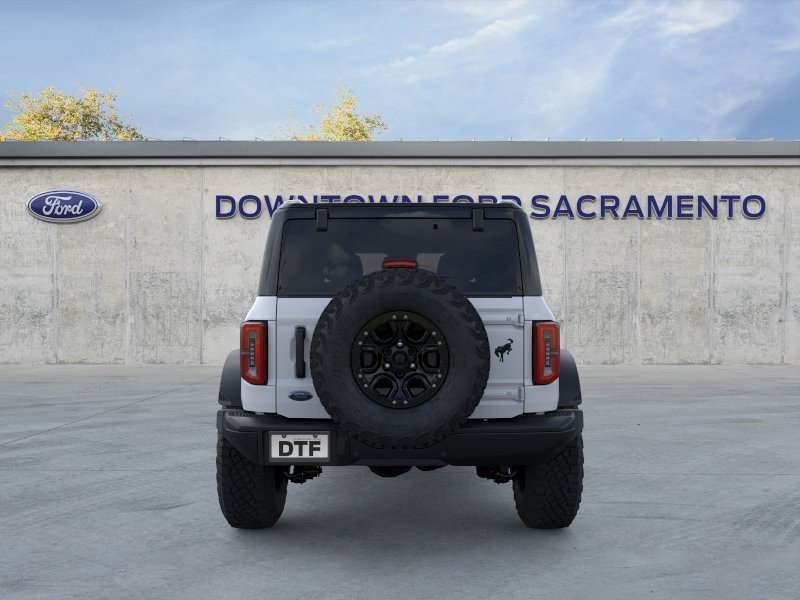 New 2026 Oxford White Ford Badlands image 6