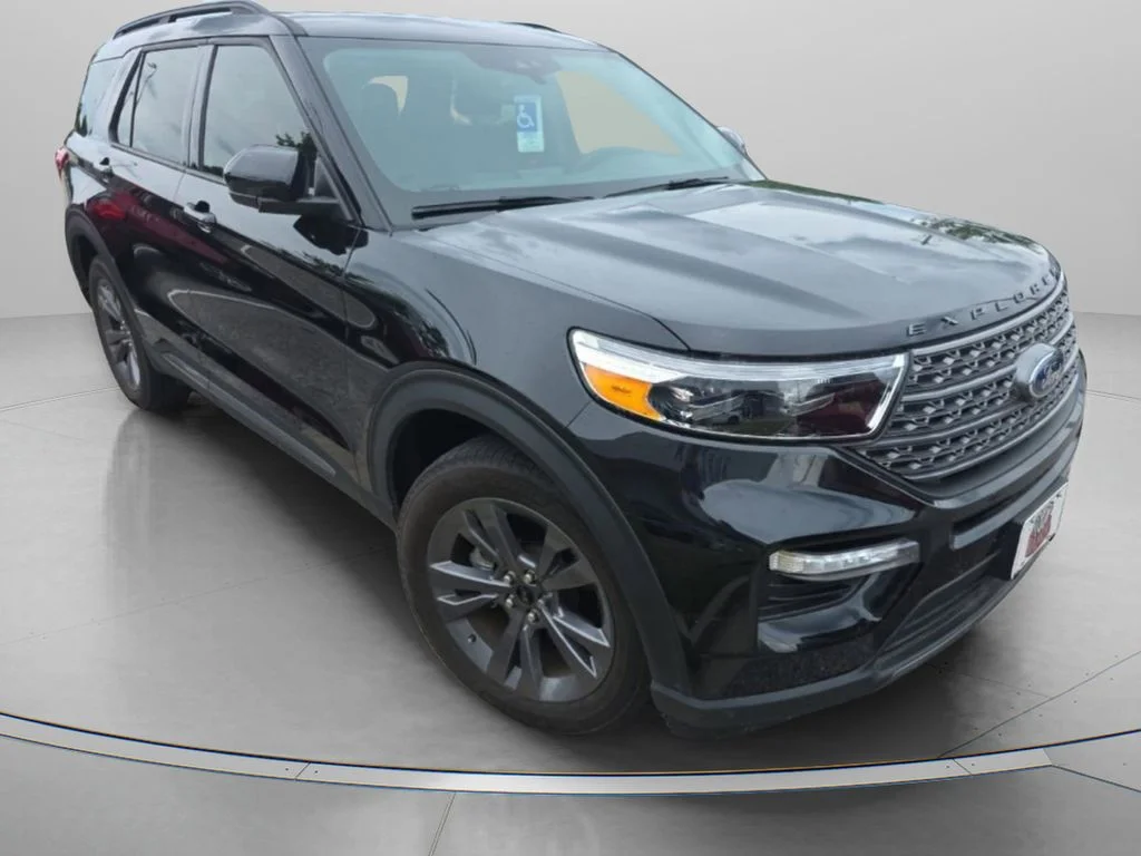 2024 Ford Explorer XLT RWD's photo