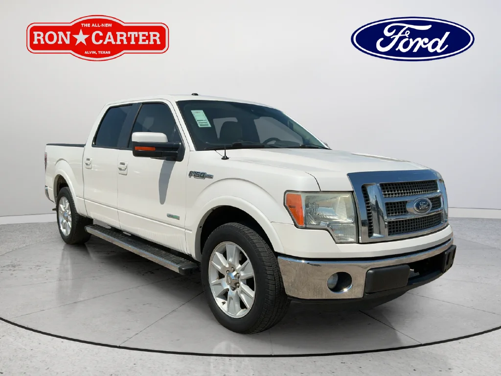 Used 2011 White Ford Lariat image 1