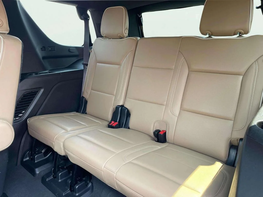Used 2023 Black Chevrolet Premier image 33