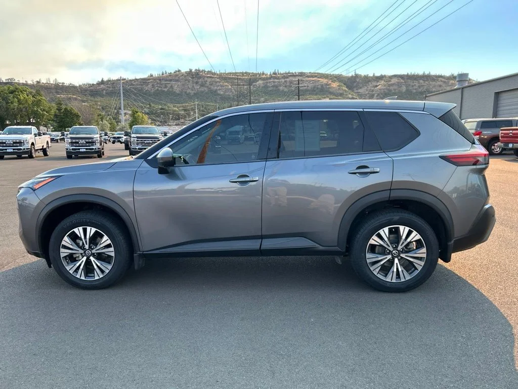 Used 2021 Gun Metallic Nissan SV image 12