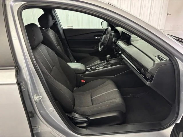 Used 2023 Lunar Silver Metallic Honda Sport image 26