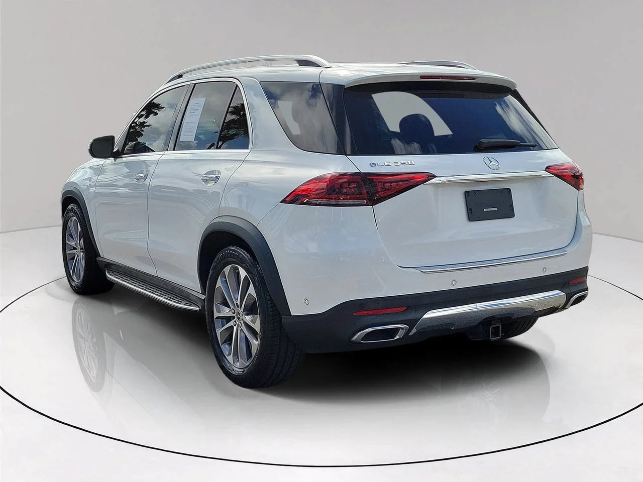 Certified Used 2023 White Mercedes-Benz GLE 350 image 6